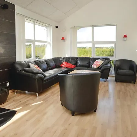 Beautiful Home In Haderslev With Kitchen Holiday home *