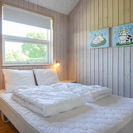 펜션 Lovely Home In Haderslev With Sauna *