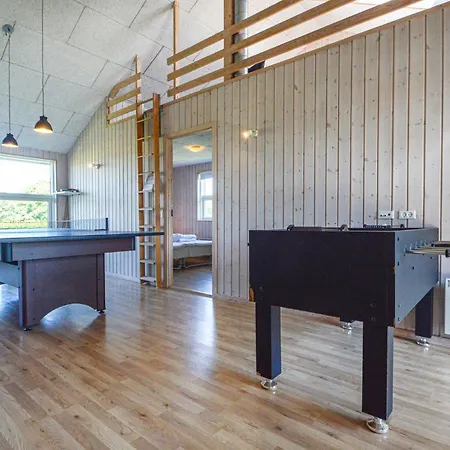 펜션 Lovely Home In Haderslev With Sauna *